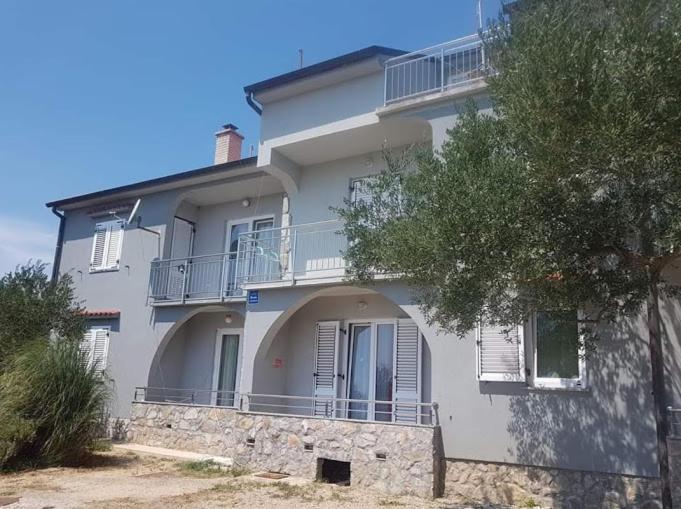 Sabljak Корнич Экстерьер фото